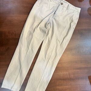 Men’s Old Navy 32 x 30 athletic built-in flex casual pants worn once